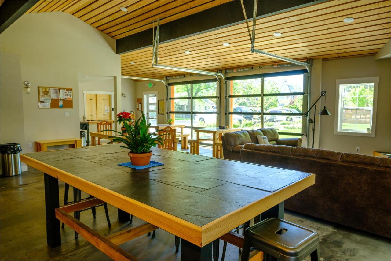 Eastside Guesthouse And Bivy Bishop Εξωτερικό φωτογραφία
